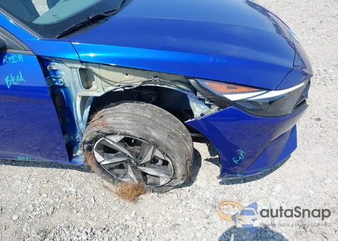 2023 Hyundai Elantra Sel z USA, uszkodzony, nr VIN KMHLS4AG2PU553600